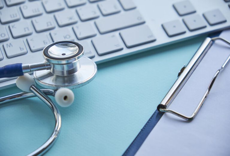 Como melhorar a gestão clínica com um CRM